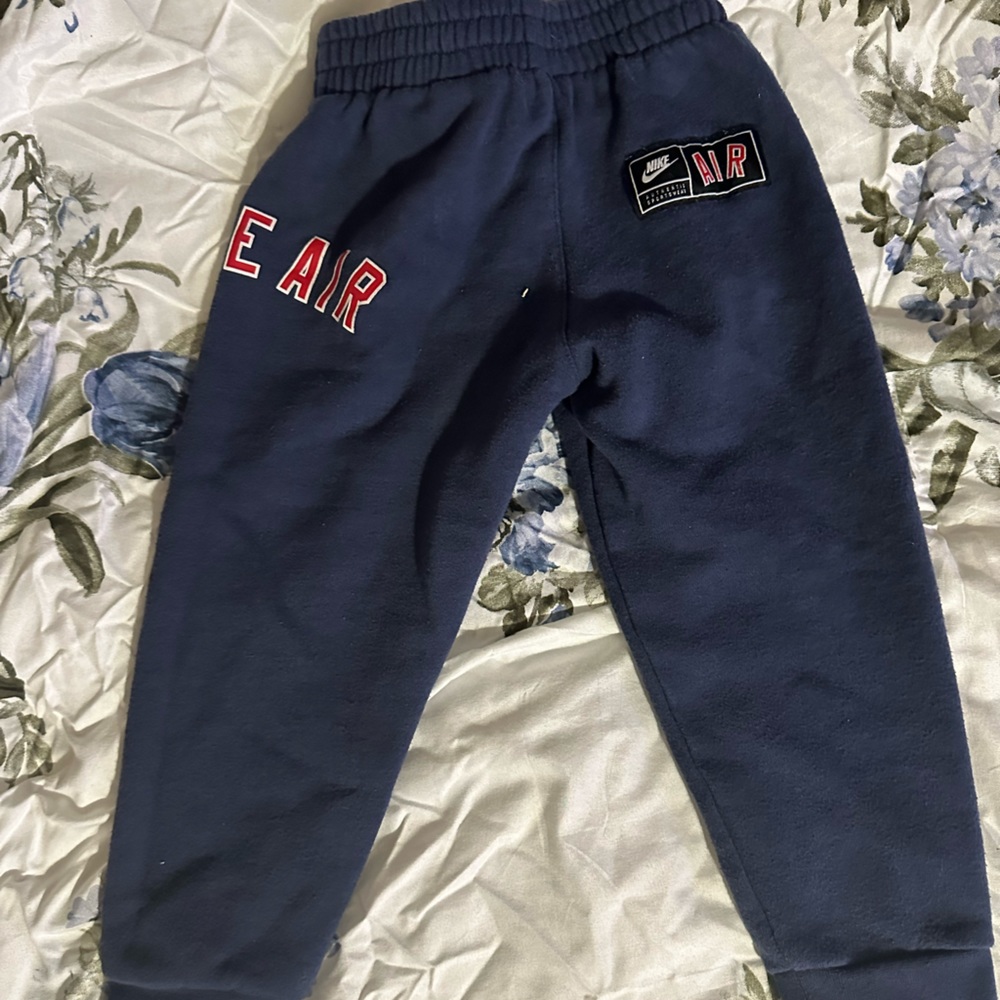 Nike sweatpants 4t